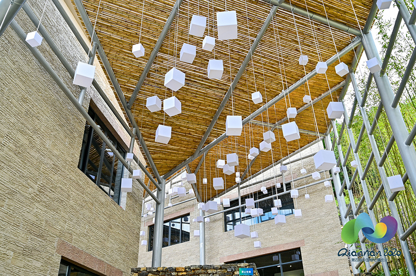 贵州绿博园场馆选用锦埴软瓷做为外饰面材料